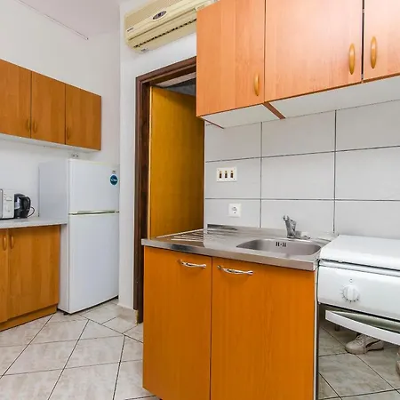 Zdenko Appartamento Vir