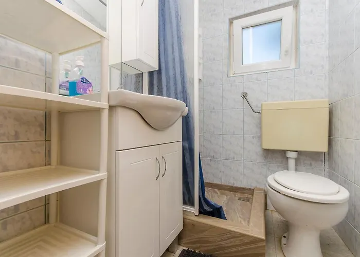 Zdenko Apartment Vir